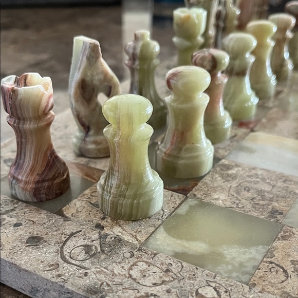 Marble Chess Set - Picture 4 of 5